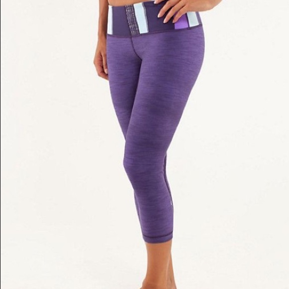 Lululemon Wunder Under Cropped Leggings